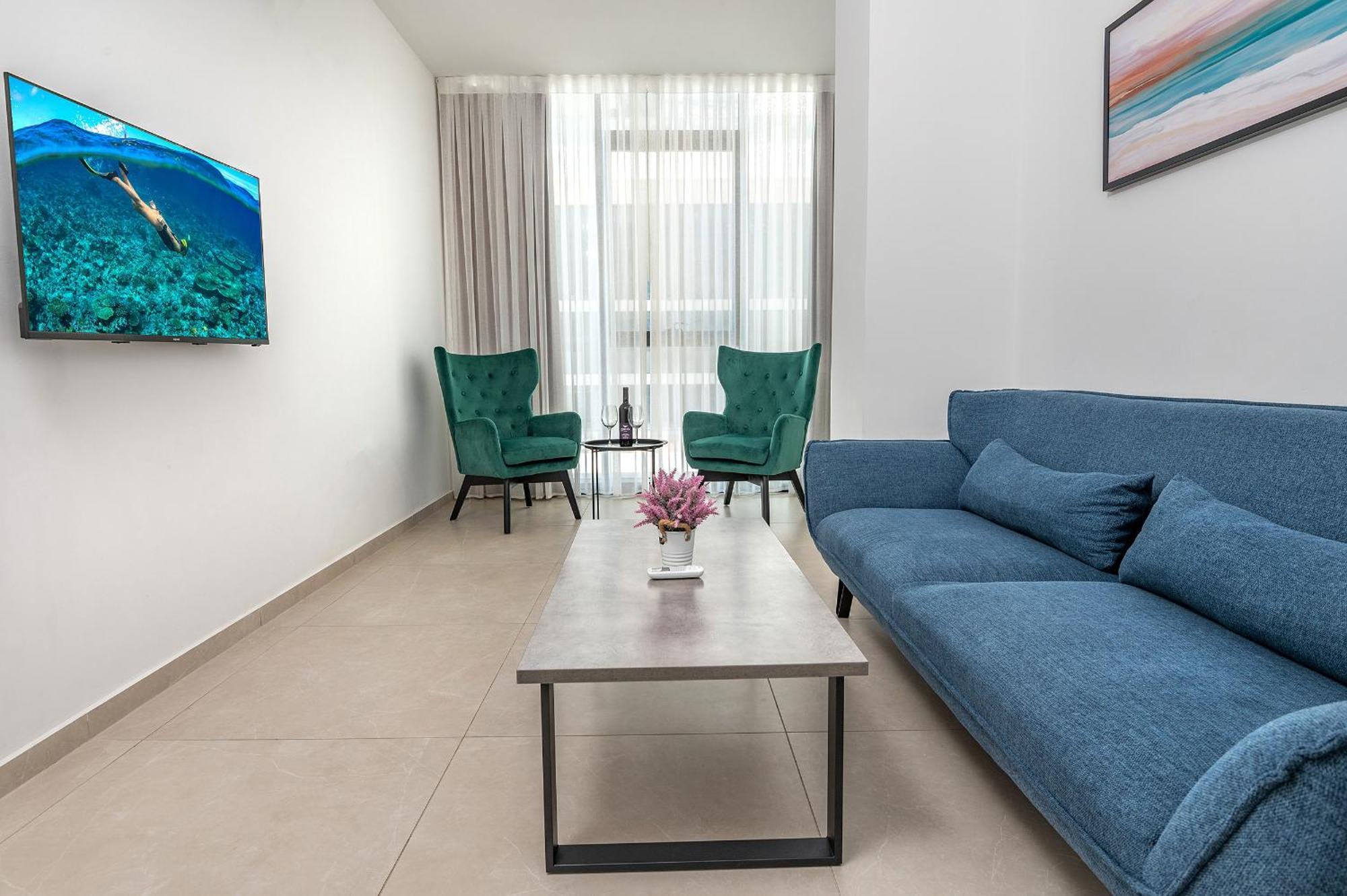 Hi-Yam Seaview Apartments & Suites - יש ממ"ד Bat Yam Exterior foto